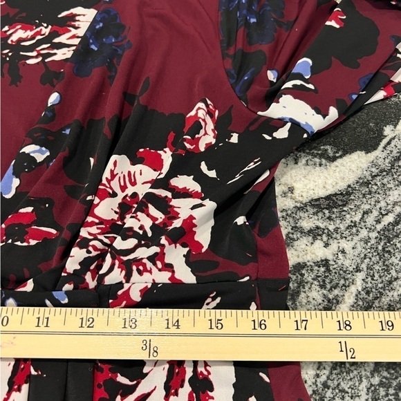 A PEA IN THE POD wine with big floral faux wrap dress with 3/4 sleeves - Picture 10 of 15